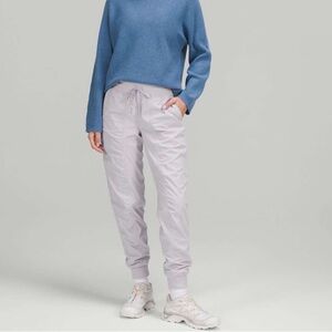 Lululemon Dance Studio Mid-Rise Lined Jogger. Chrome. Size 4.